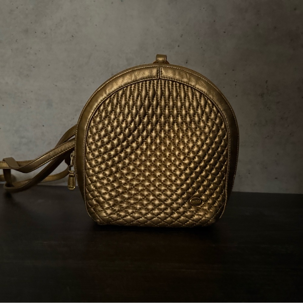 Vintage Bally Quilted Gold Metallic Leather shoulder or backpack Bag - Picture 5 of 9
